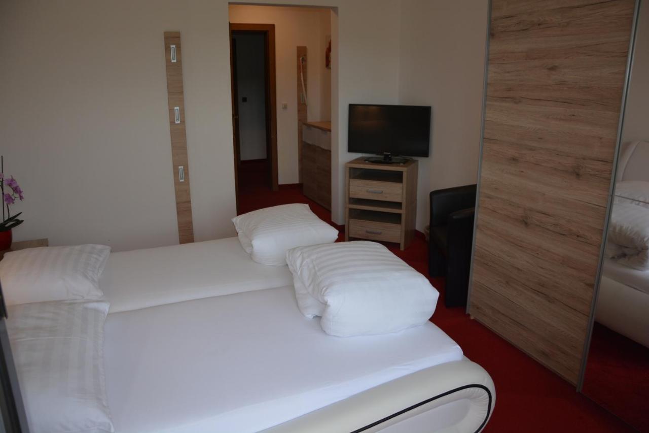 Hotel Boehmerwaldhof Ульрихсберг Экстерьер фото